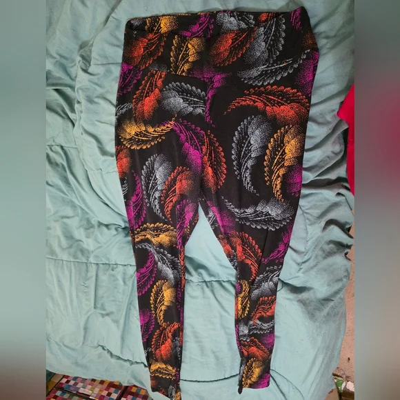 Lularoe Tall Curvy Colorful Multicolor Leggings $7 Each - Picture 1 of 6